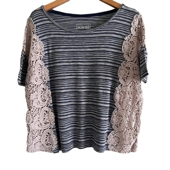 We the Free Battenburg top size medium - Picture 2 of 5